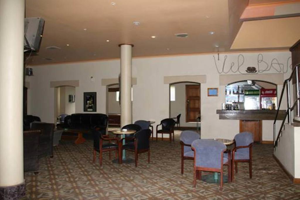 Hideaway Hotel Πορτ Μόρεσμπι Εξωτερικό φωτογραφία