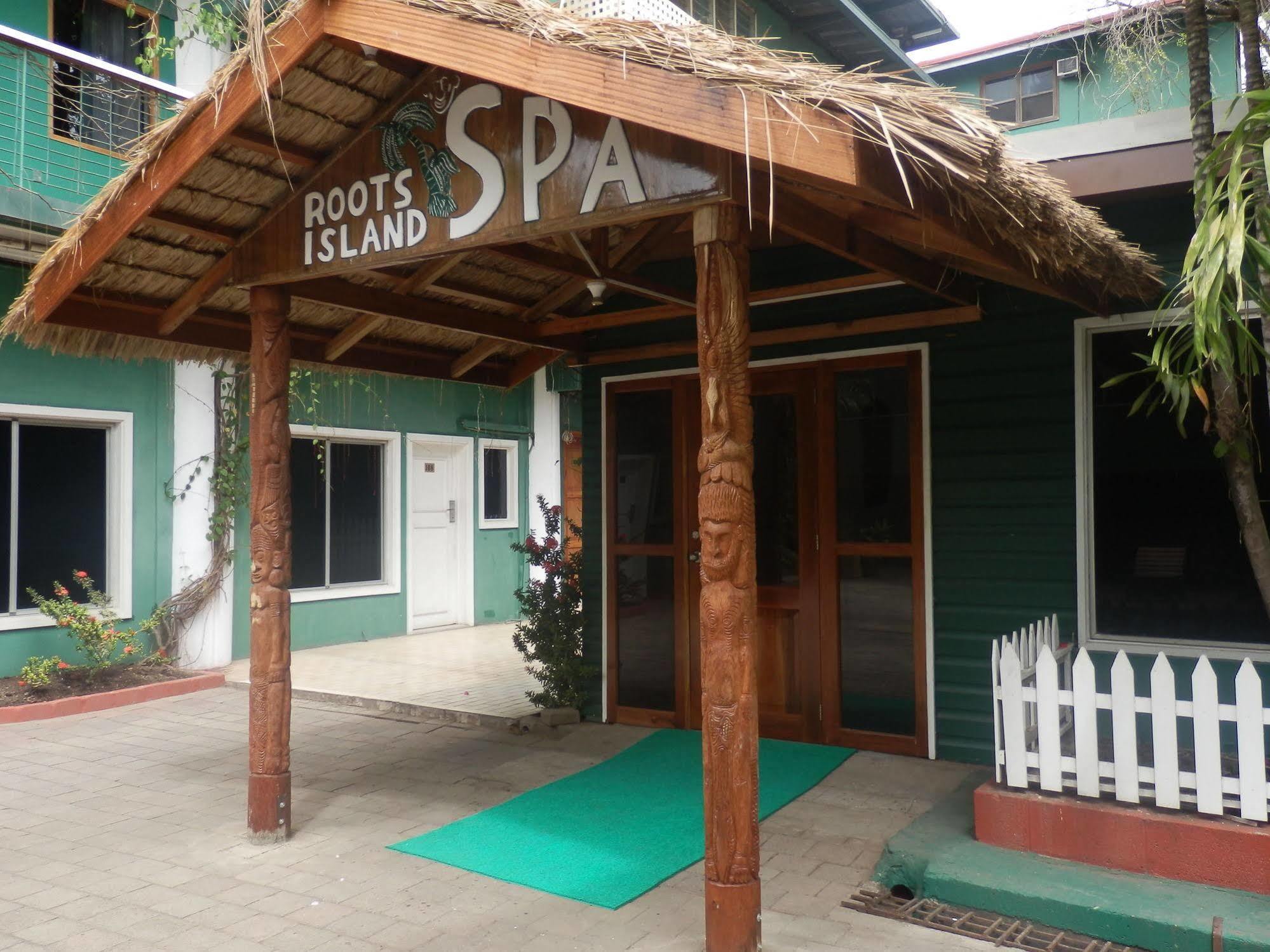 Hideaway Hotel Πορτ Μόρεσμπι Εξωτερικό φωτογραφία