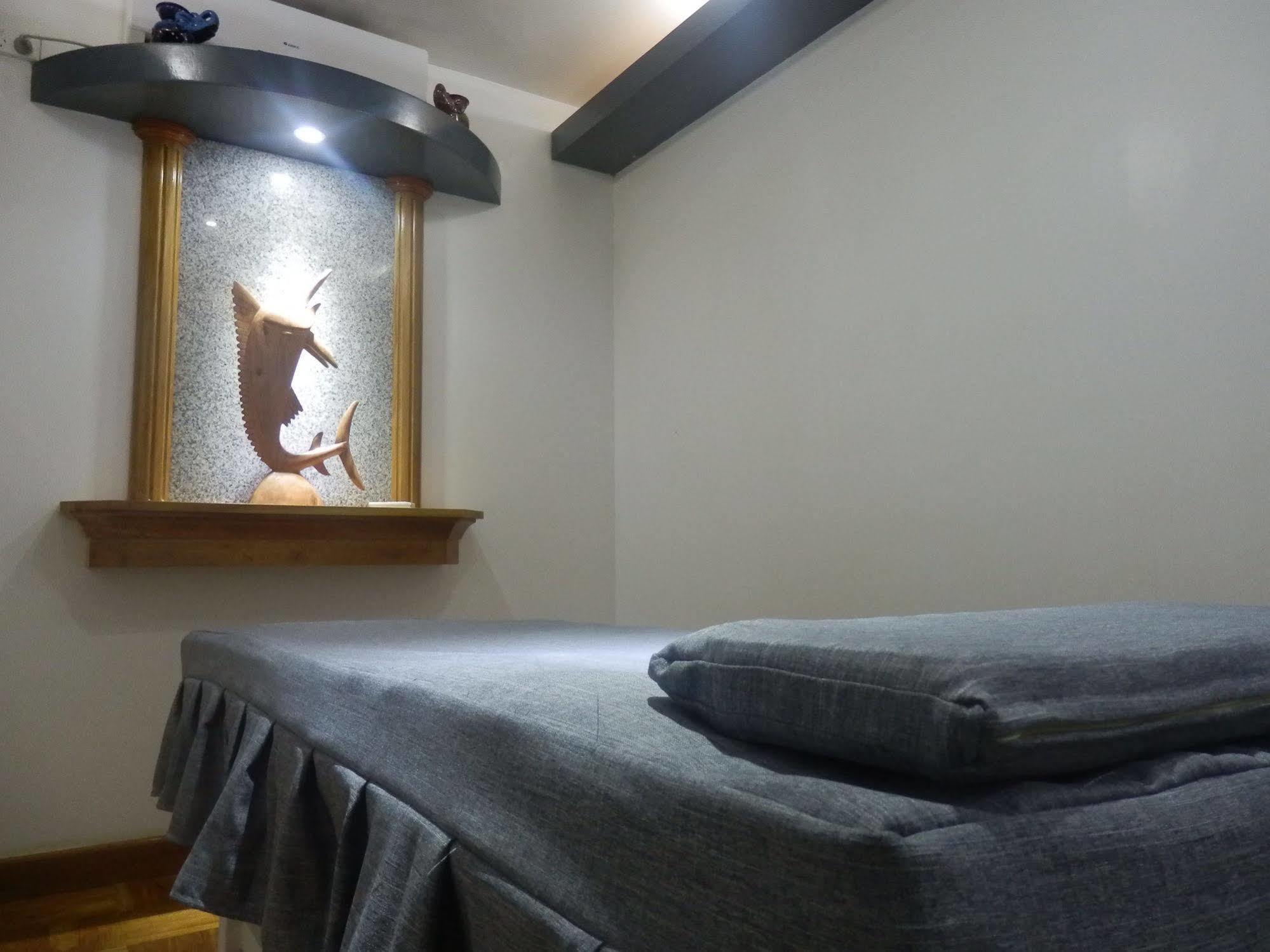 Hideaway Hotel Πορτ Μόρεσμπι Εξωτερικό φωτογραφία