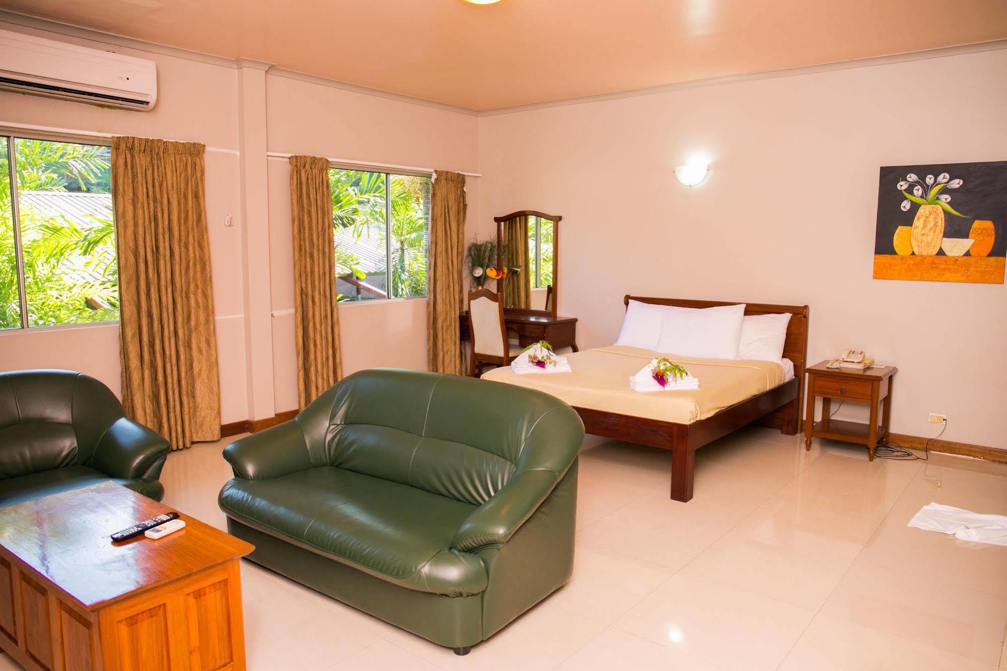Hideaway Hotel Πορτ Μόρεσμπι Εξωτερικό φωτογραφία